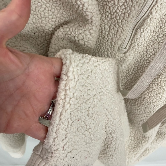 Athleta Talus Sherpa Half Zip Pullover Sweatshirt Teddy Fleece Jacket L Cream 15 - Picture 11 of 13